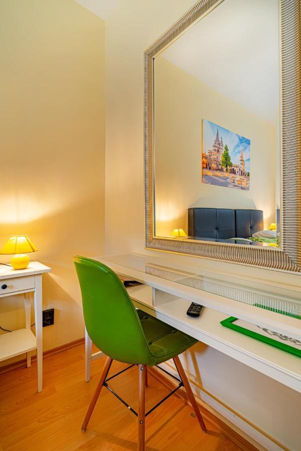 Hotel Bobbio Budapest Exterior photo